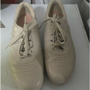 SAS Comfort Sneakers size. 7 Narrow